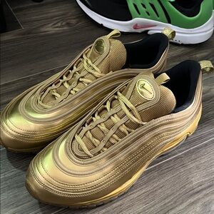 Nike Gold Men's Sneakers